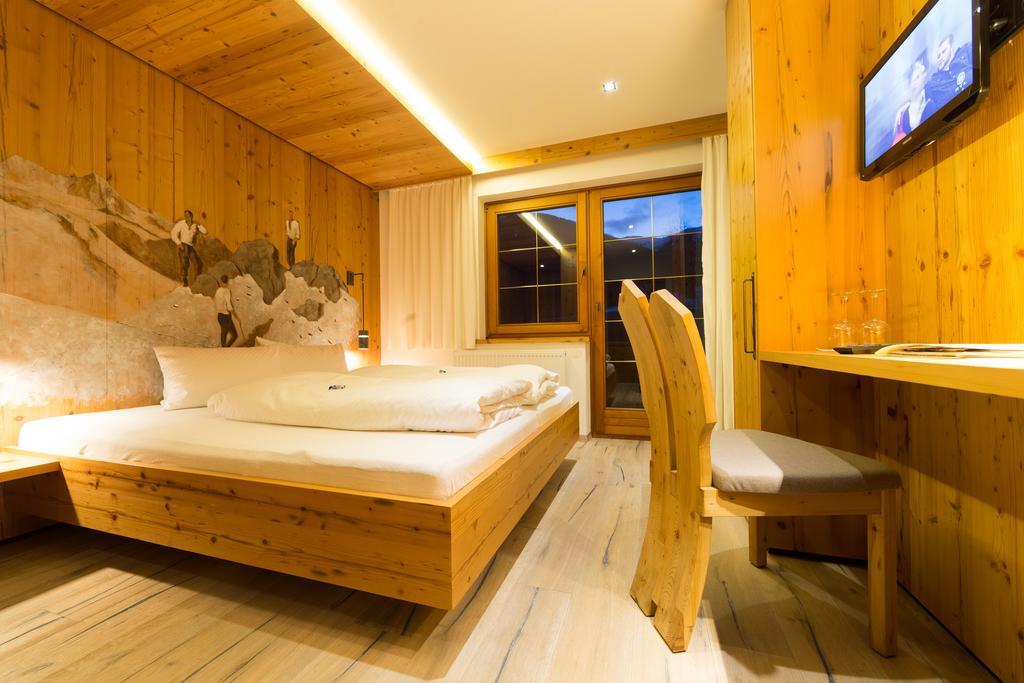 Ferienhaus Alpina Kals-am Großglockner Exteriör bild