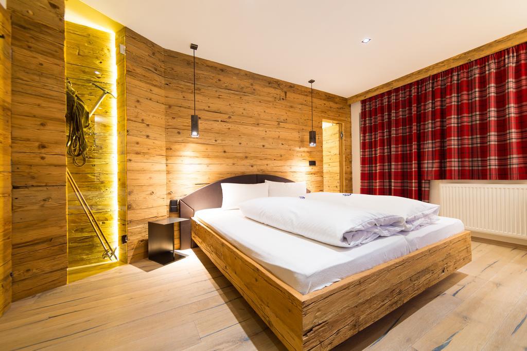 Ferienhaus Alpina Kals-am Großglockner Exteriör bild